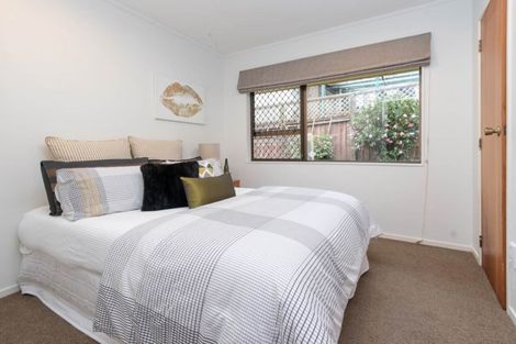 Photo of property in 1/30 Galloway Crescent, Farm Cove, Auckland, 2012