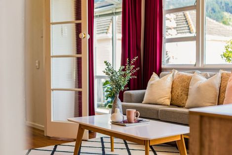 Photo of property in 45a Oxford Street, Tawa, Wellington, 5028