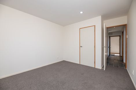 Photo of property in 2a Wainoni Road, Wainoni, Christchurch, 8061