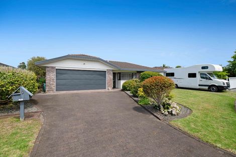 Photo of property in 9 Crampton Court, Orewa, 0931