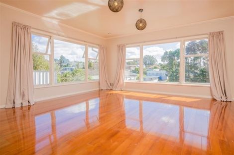 Photo of property in 4 Tomo Street, New Lynn, Auckland, 0600
