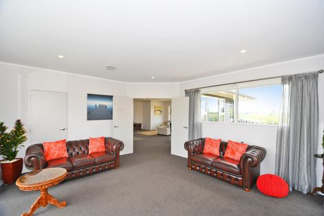 Photo of property in 12 Laly Haddon Place, Matakana, Warkworth, 0985