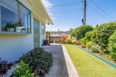 Photo of property in 33f Sanders Avenue, Westown, New Plymouth, 4310