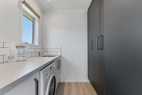 Photo of property in 14b Pohutukawa Drive, Owhata, Rotorua, 3010