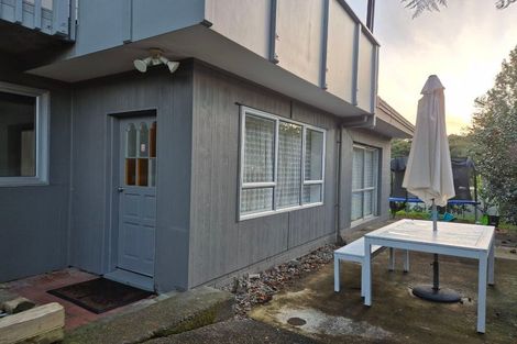 Photo of property in 55 Allington Road, Massey, Auckland, 0614