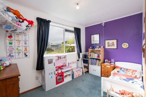 Photo of property in 73 Dunbeath Crescent, Kew, Invercargill, 9812