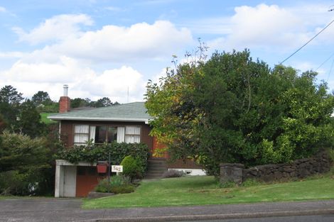 Photo of property in 542 West Coast Road, Oratia, Auckland, 0604