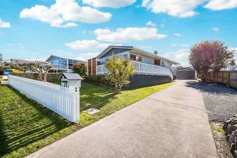 Photo of property in 21 Snells Beach Road, Snells Beach, 0920