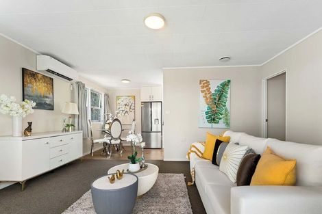 Photo of property in 15 Takanini School Road, Takanini, 2112