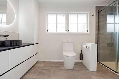 Photo of property in 18 Amanda Avenue, Dinsdale, Hamilton, 3204