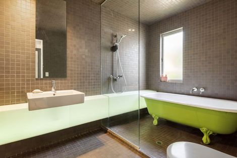 Photo of property in 72 West End Road, Westmere, Auckland, 1022