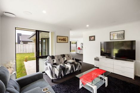 Photo of property in 51 Edgeview Crescent, Fitzroy, Hamilton, 3206