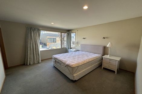 Photo of property in 142 Warren Street, Wanaka, 9305
