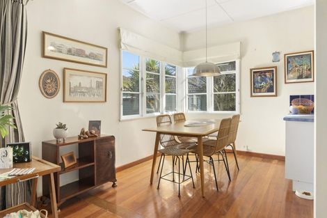 Photo of property in 2 Worcester Street, Wilton, Wellington, 6012