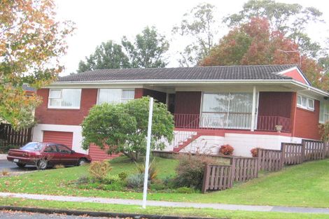 Photo of property in 29 Kurnell Drive, Botany Downs, Auckland, 2010