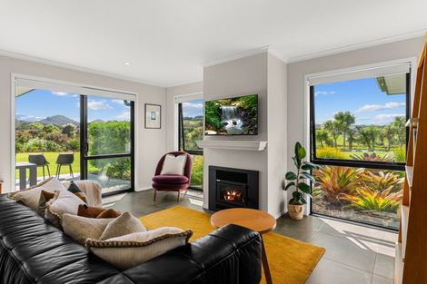 Photo of property in 32 Robert Hastie Drive, Mangawhai, 0573