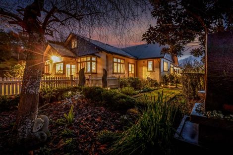 Photo of property in 192a Mangorei Road, Merrilands, New Plymouth, 4312
