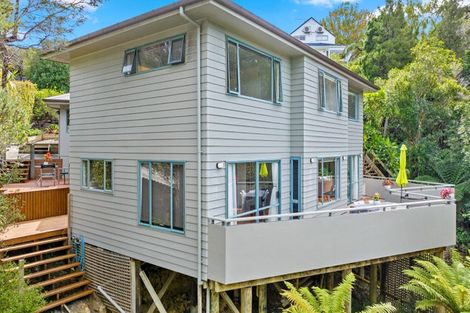 Photo of property in 140 Chelsea View Drive, Chatswood, Auckland, 0626