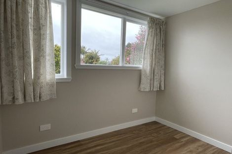 Photo of property in 1/35 Evelyn Place, Hillcrest, Auckland, 0627