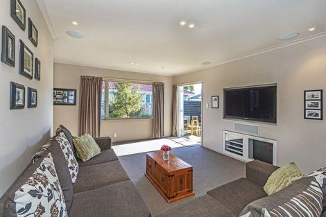 Photo of property in 1/69 Dunedin Street, Redwood, Christchurch, 8051