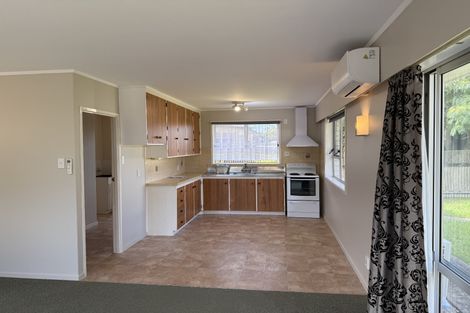 Photo of property in 2/25 Scott Road, Papakura, 2110