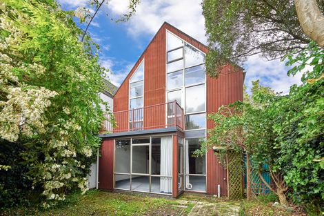 Photo of property in 4/341 College Street, West End, Palmerston North, 4410