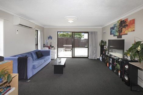 Photo of property in 2/29 Meon Street, Aranui, Christchurch, 8061