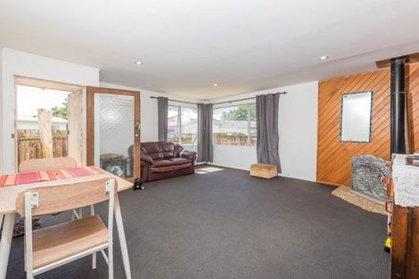 Photo of property in 2/37 John Walker Drive, Manurewa, Auckland, 2102