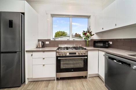 Photo of property in 18 Albion Street, Hawera, 4610