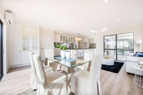 Photo of property in 18 Lime Hill Rise, Flat Bush, Auckland, 2019