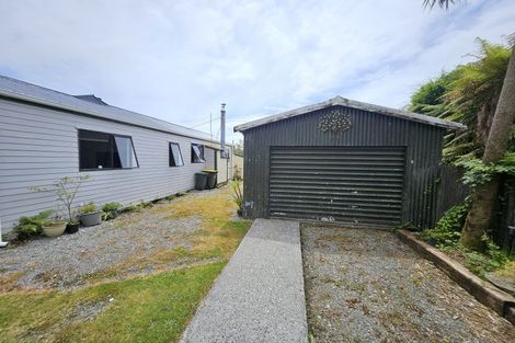 Photo of property in 129 Third Street, Kumara, 7832
