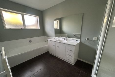 Photo of property in 9 Markham Way, Rolleston, 7614