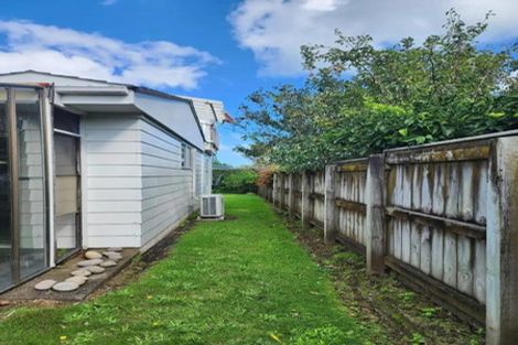 Photo of property in 12 Pitcairn Street, Oakura, 4314