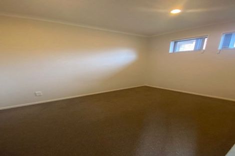Photo of property in 18 Whekau Drive, Takanini, 2112