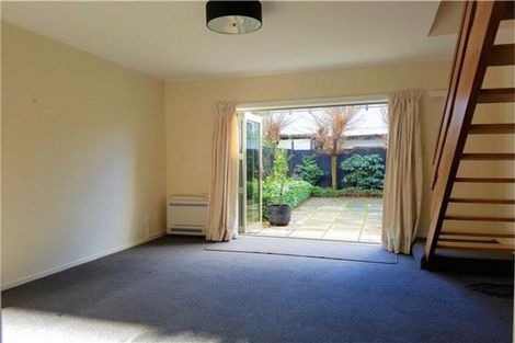 Photo of property in 2/3 Holly Road, Merivale, Christchurch, 8014
