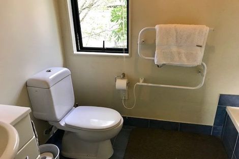 Photo of property in 1/29 John Court Street, Birkenhead, Auckland, 0626