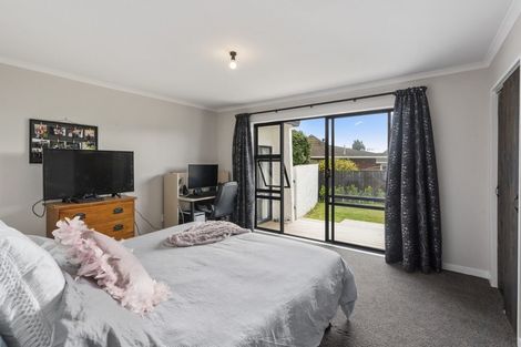 Photo of property in 12 Te Kama Street, Levin, 5510