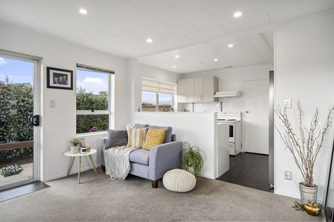 Photo of property in 70a Eatwell Avenue, Paraparaumu Beach, Paraparaumu, 5032