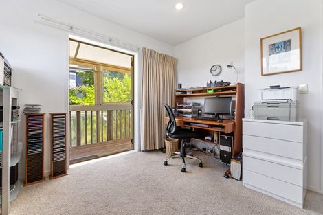 Photo of property in 10a Scarboro Terrace, Murrays Bay, Auckland, 0630