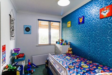 Photo of property in 32 East Road, Shannon, 4821