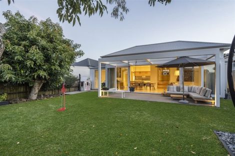 Photo of property in 17 Leslie Avenue, Sandringham, Auckland, 1025