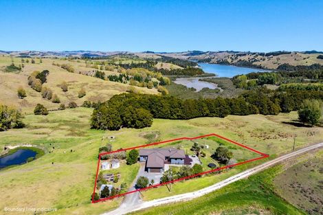 Photo of property in 301 Ranganui Road, Kaiwaka, 0573