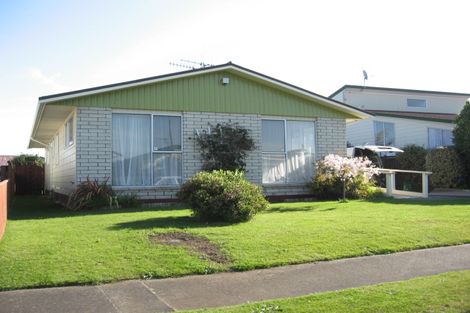 Photo of property in 43 Exeter Crescent, Springvale, Whanganui, 4501