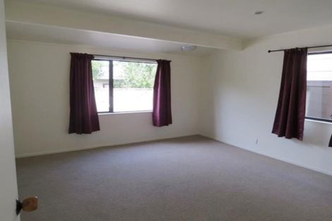 Photo of property in 36 Poplar Grove, Whalers Gate, New Plymouth, 4310