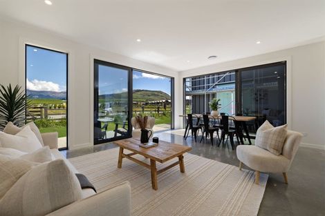 Photo of property in 24 Taurus Lane, Jacks Point, 9371