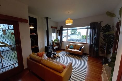 Photo of property in 1 Fair Crescent, Feilding, 4702