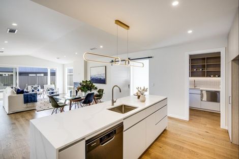 Photo of property in 18 Rich Rise, Havelock North, 4130