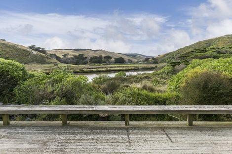 Photo of property in 1072 Makara Road, Makara Beach, Karori, 6972
