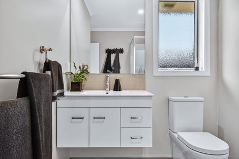 Photo of property in 22 Huka Heights Drive, Rangatira Park, Taupo, 3330