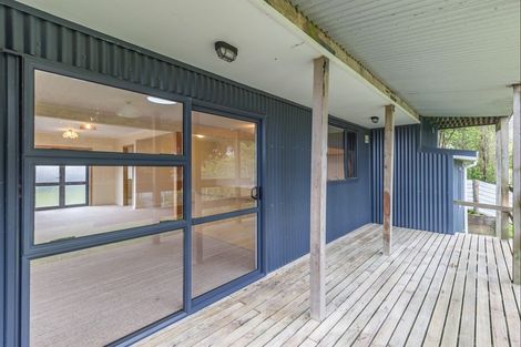 Photo of property in 32 Himatangi Street, Himatangi Beach, Foxton, 4891